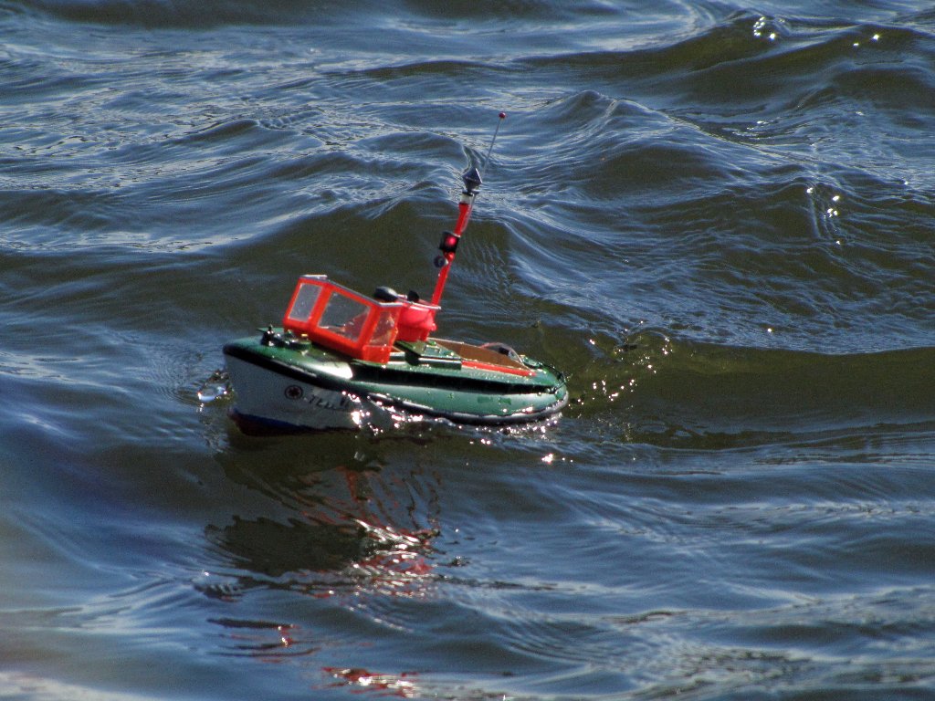 Die TEDJE bei ordentlichem Seegang