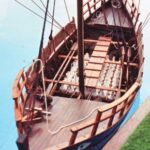 Das Weinschiff von Hermann Pitrusky hat Amphoren mit Wein geladen.