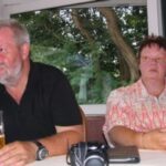 Ute und Gerhard Steden vor zwei neuen Aufgaben: Abendessen und Führung der I.G.