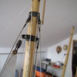 Der Ring A für die Oberwanten und das Toppstag.
Am Ring B sind das Fliegerfall und die oberen Backstage befestigt.