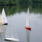 Willi’s Rohbau der ILLBRUCK, die riesige SATURN, eine SMARAGD und links die VALDIVIA