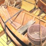 Die Dories für den Fischfang mit den herausnehmbaren Duchten und dem Fanggerät.