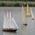 Die ersten Probeschläge wurden gesegelt - man musste ja für die große Jux-Regatta fit sein!