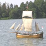 Günstige Brise um Vollzeug zu segeln.